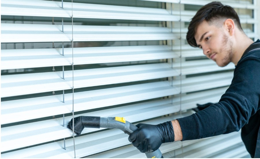 easy ways to clean blinds